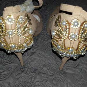 Stunning blush pink heels